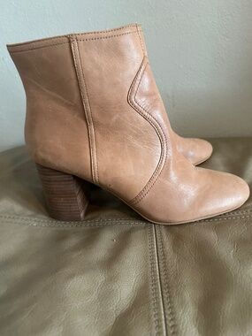 Brown boots Lucky Brand